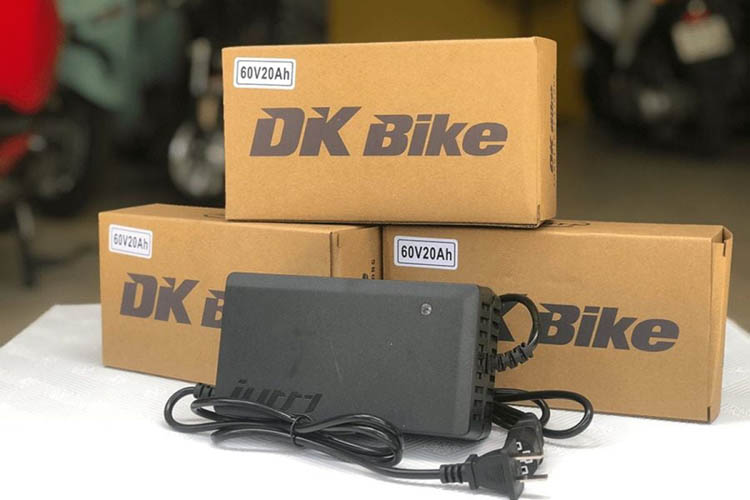 Cục sạc xe máy điện dk bike