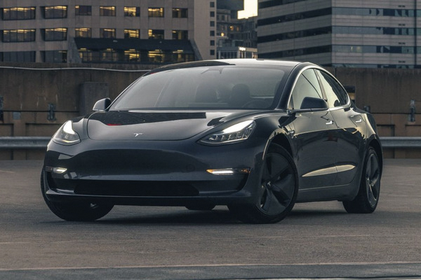 Ô tô điện loại Tesla Model 3